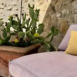 Casa La Rosa & 4*